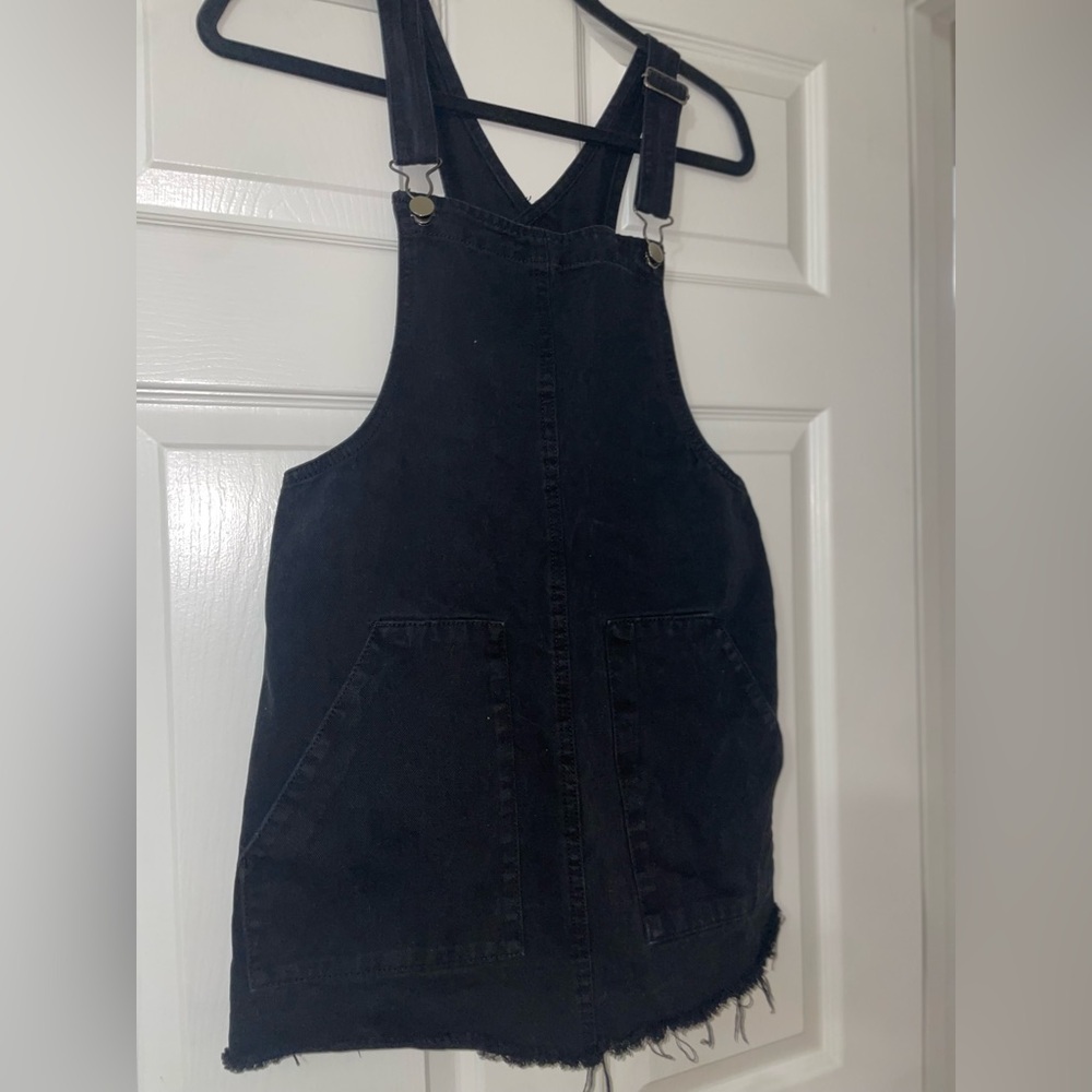 Dari Black Denim Overall Dress / Raw Hem – Size L – 100% Cotton